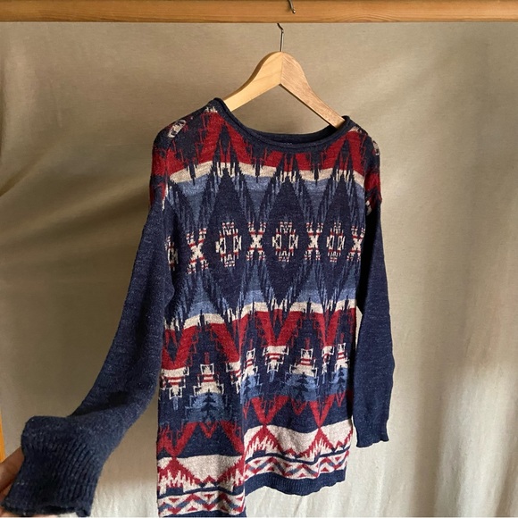 Patterned Sweater - Picture 2 of 3